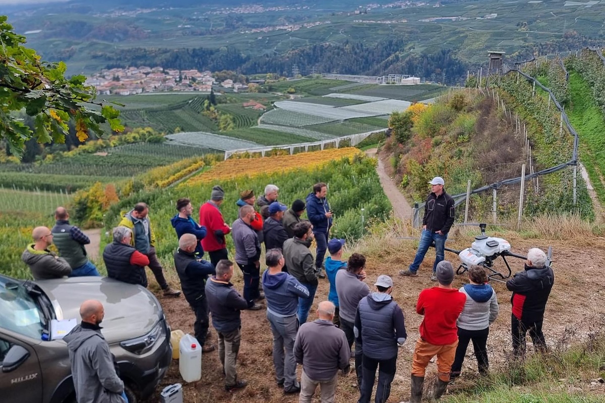 Scaligera Drone offre servizi di formazione, assistenza tecnica e supporto decisionale agronomico operativo